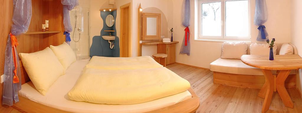 Bed & Breakfast Landhaus Strasser 솔 외부 사진