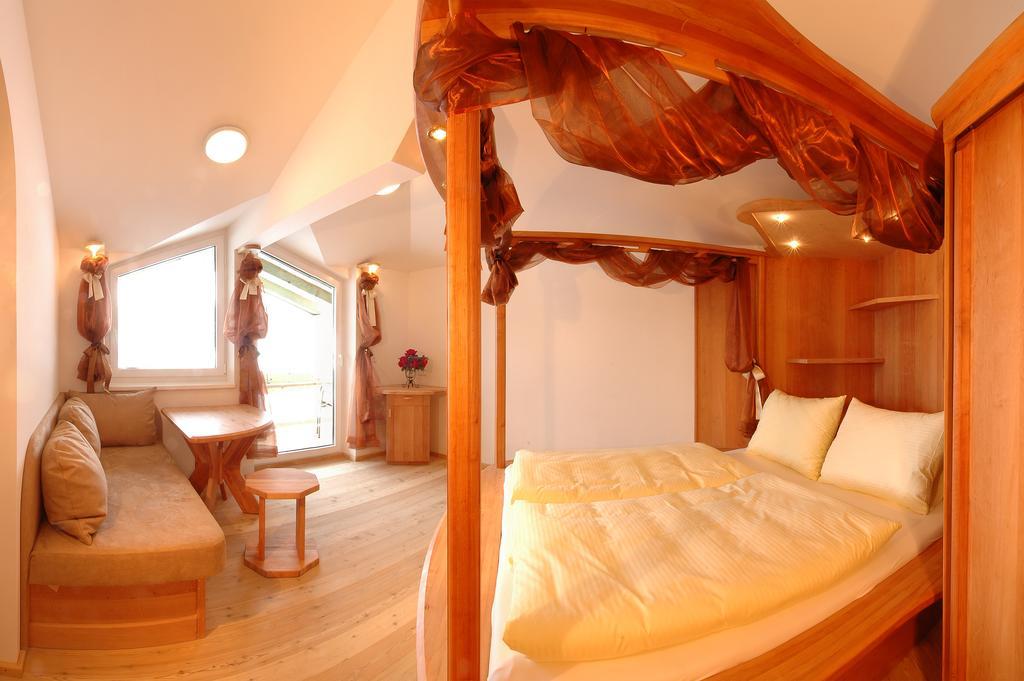 Bed & Breakfast Landhaus Strasser 솔 객실 사진
